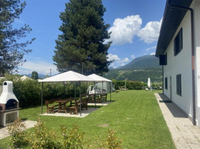 Fronte lagoResidenceGarden, moderno appartamento Calceranica Al Lago